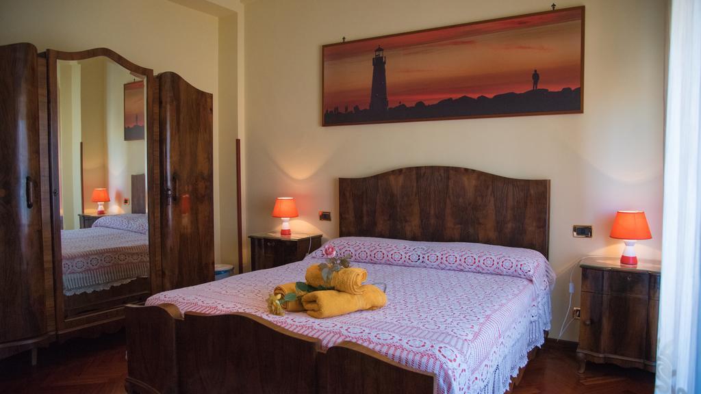 B&B Via Spalti 52 Trapani Habitación foto